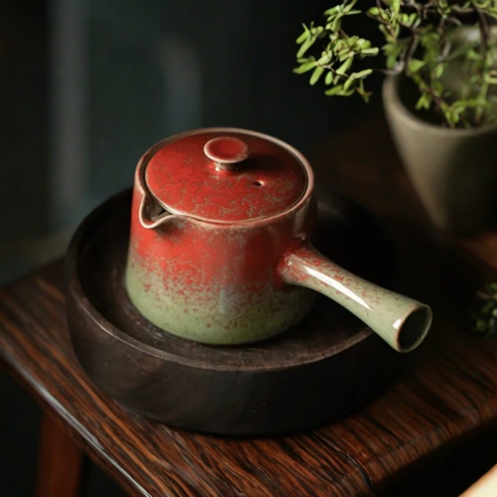Side Handle Ceramic Japanese Teapot With Red Glaze