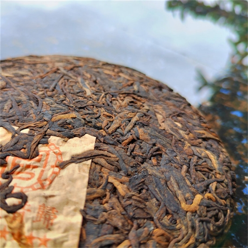 2019 Palace Tribute Cake Pu-erh Tea Cake of Xi Gui10