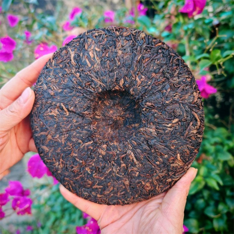 2017 Spring Gold Bud Palace Ripe Pu-erh Tea Cake of Yi Wu195