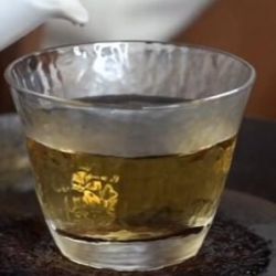 tea water of brewed 2018 gong mei white tea