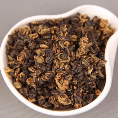 dry leaf of first grade golden snail black tea