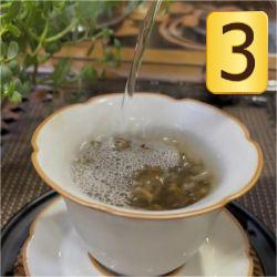 step 3 of brewing golden snaill black tea step 3 of brewing golden snaill black tea