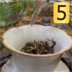 step 5 of brewing golden snaill black tea step 5 of brewing golden snaill black tea