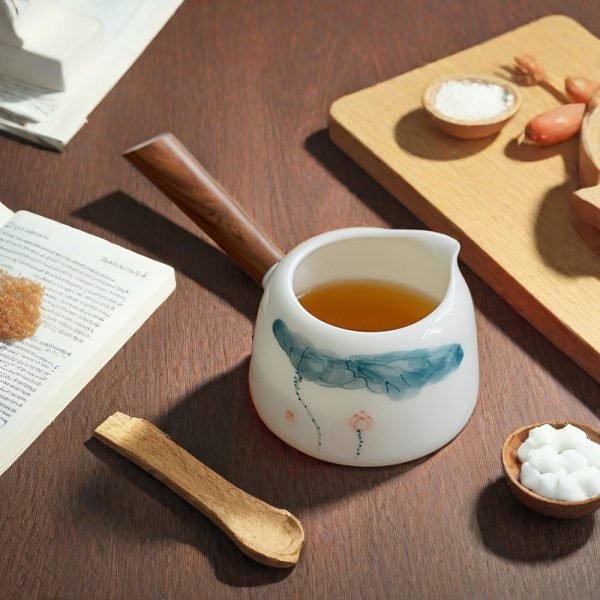 Blossom Engraved Ceramic Tea Pitcher For Gong Dao Bei