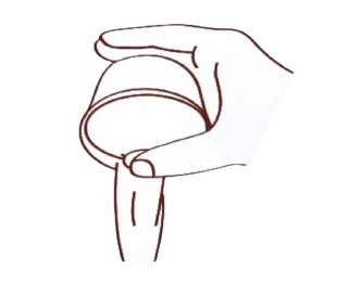 the pinch and hold method of holding and pouring gaiwan