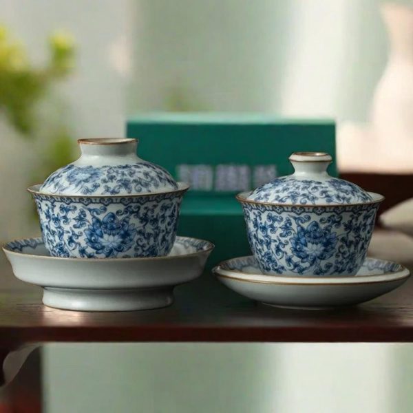 Antique Blue And White Porcelain Lotus Theme Gaiwan Tea Cups